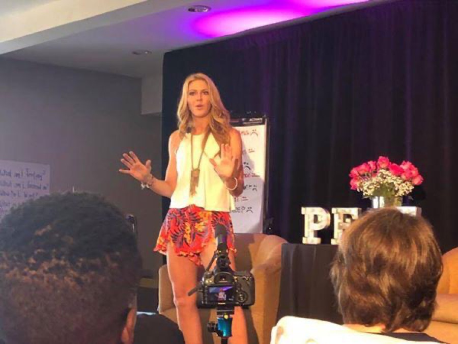 SunDari — on stage speaking